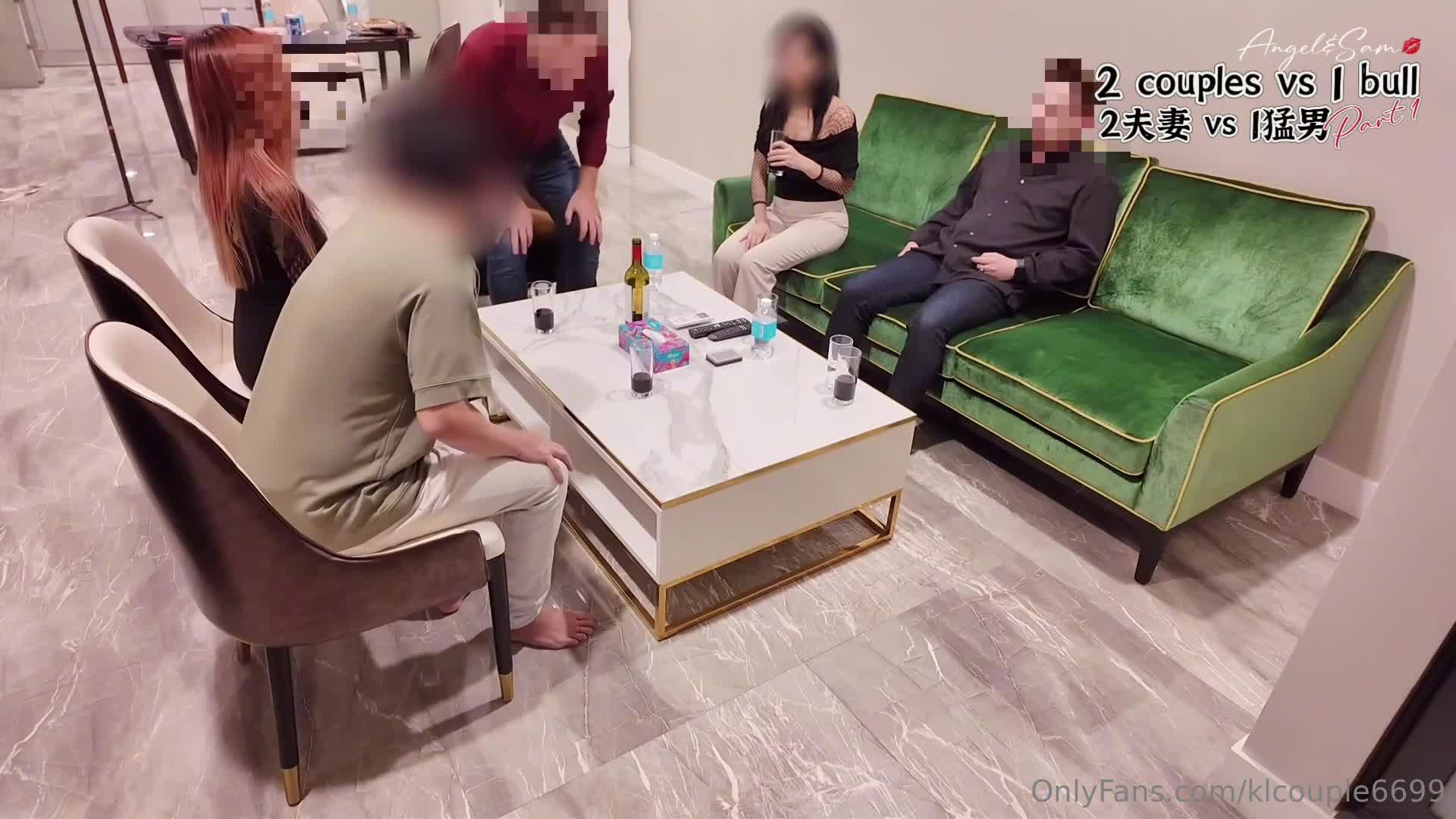#爱玩夫妻 #klcouple6699 #onlyfans两对夫妻vs一个猛男猛男变国王，色情游戏，享受三个男人第二场，激情如火，推倒人妻，尽情在他们身上驰骋第三场，肉体的剧烈碰撞，人妻的呻吟不绝于耳好震撼结局篇，雪白的肉体疯狂扭动，一定要射到最后一滴