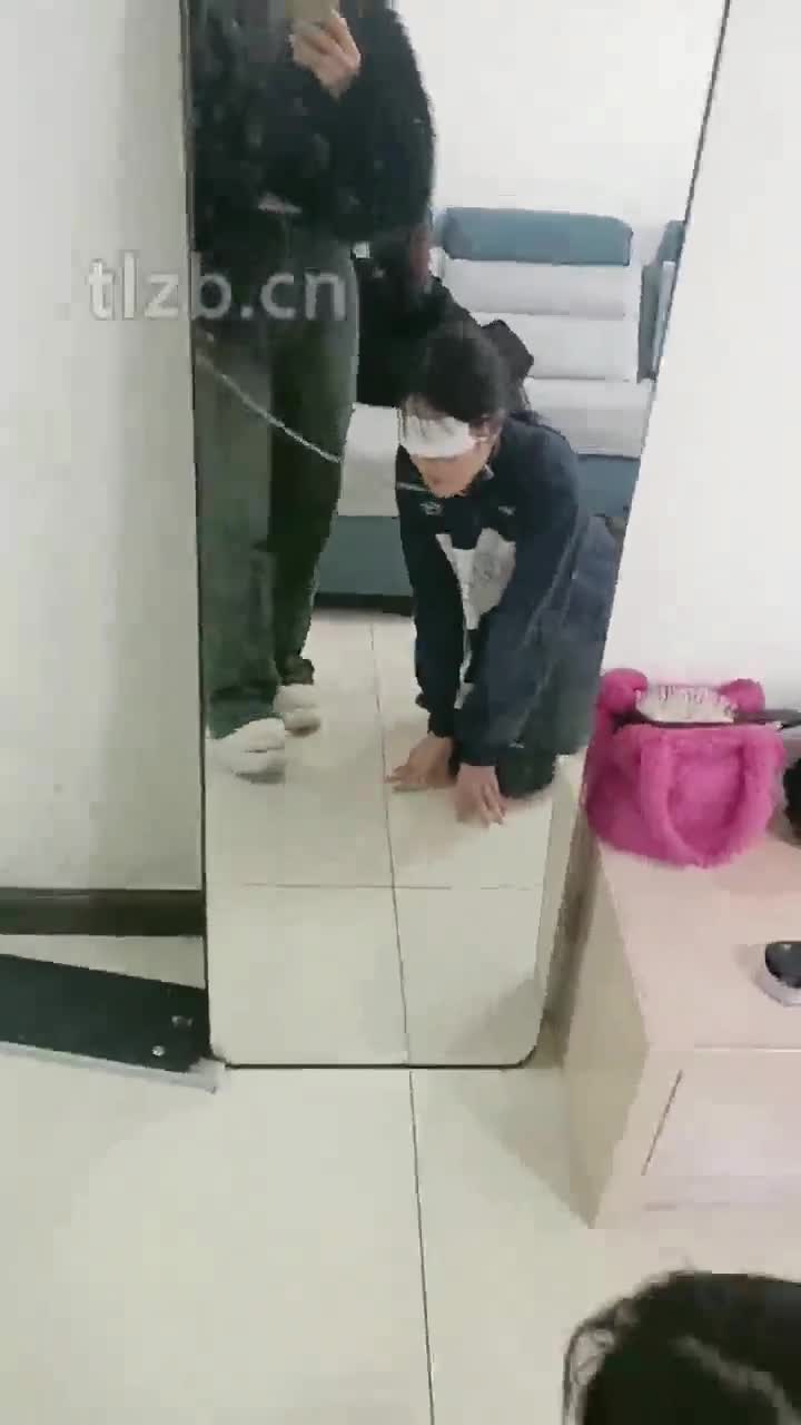 #爱可呀 #套路直播 #双女主 #靴子长靴 棉拖鞋 双人 女调女 真人调教