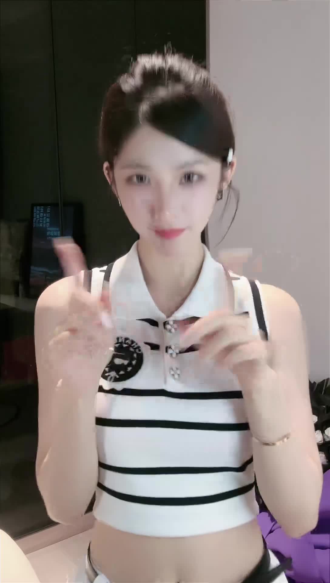 #理理小不点 #抖音 #舞蹈 @ikan_live 2024-08-09
