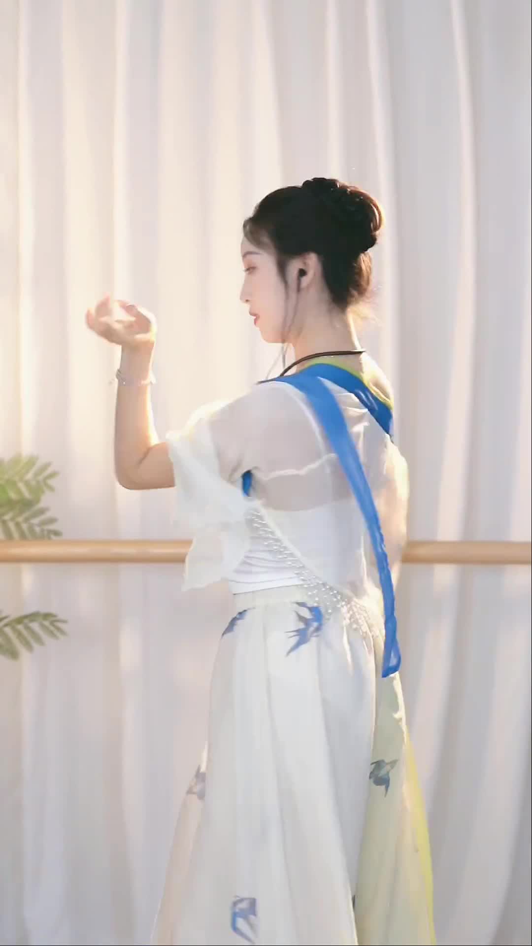 #唐紫涵 #抖音 #舞蹈 #中国舞 @ikan_live 2024-08-11