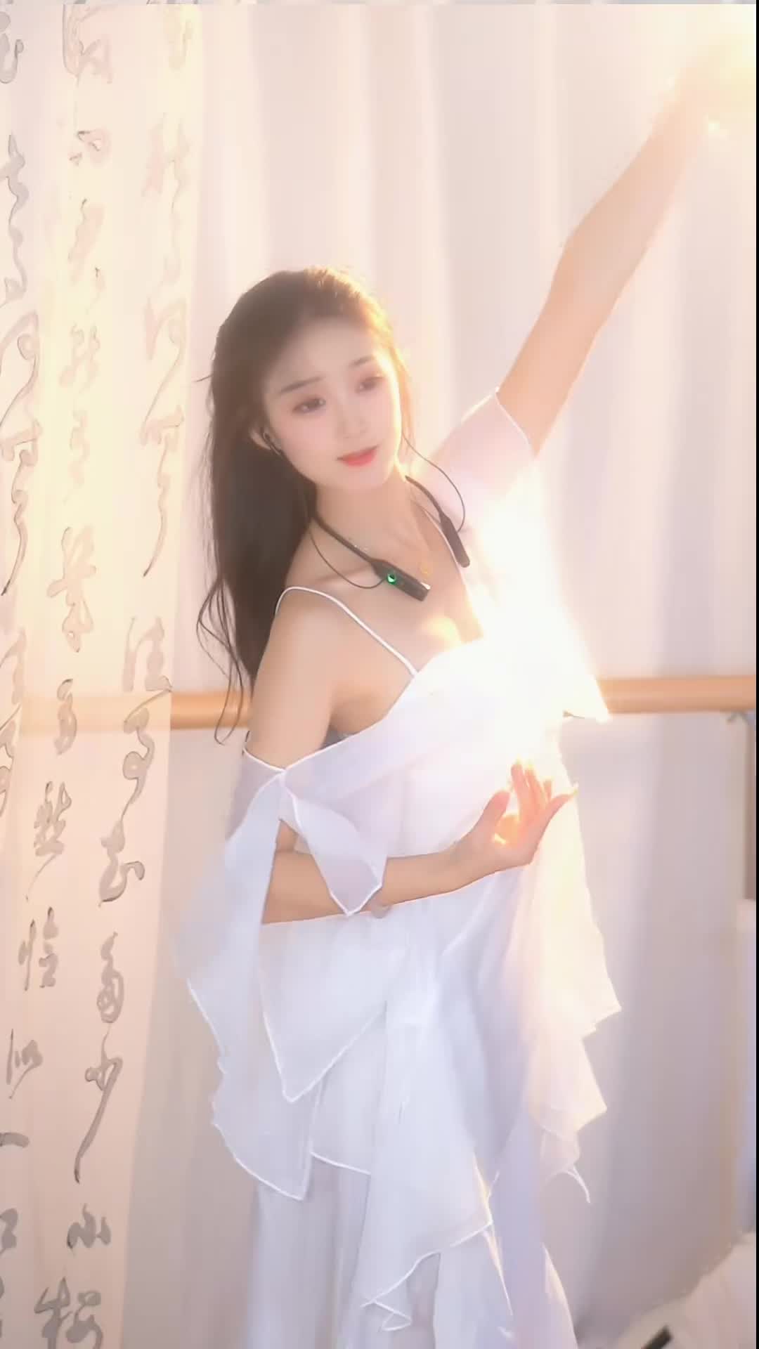#唐紫涵 #抖音 #舞蹈 #中国舞 @ikan_live 2024-08-11
