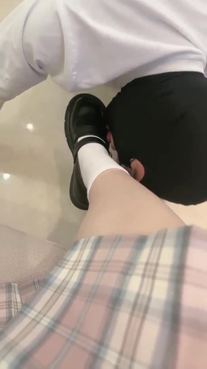 #千一 #套路直播 #双女主 #白袜jk 小皮鞋 白袜 双人 真人调教 羞辱 舔鞋 舔脚
