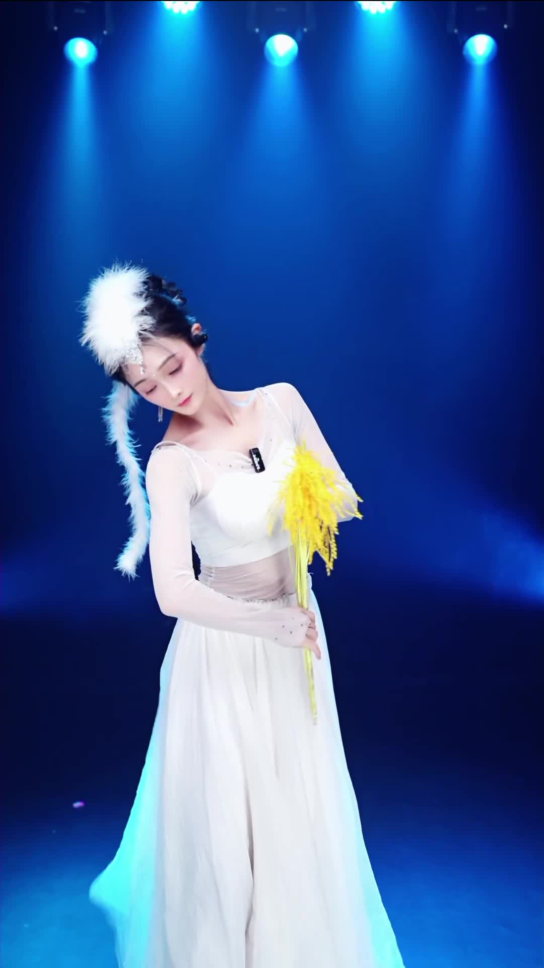 #舞蹈生诗诗 #抖音 #舞蹈 #中国舞 @ikan_live 2024-08-07
