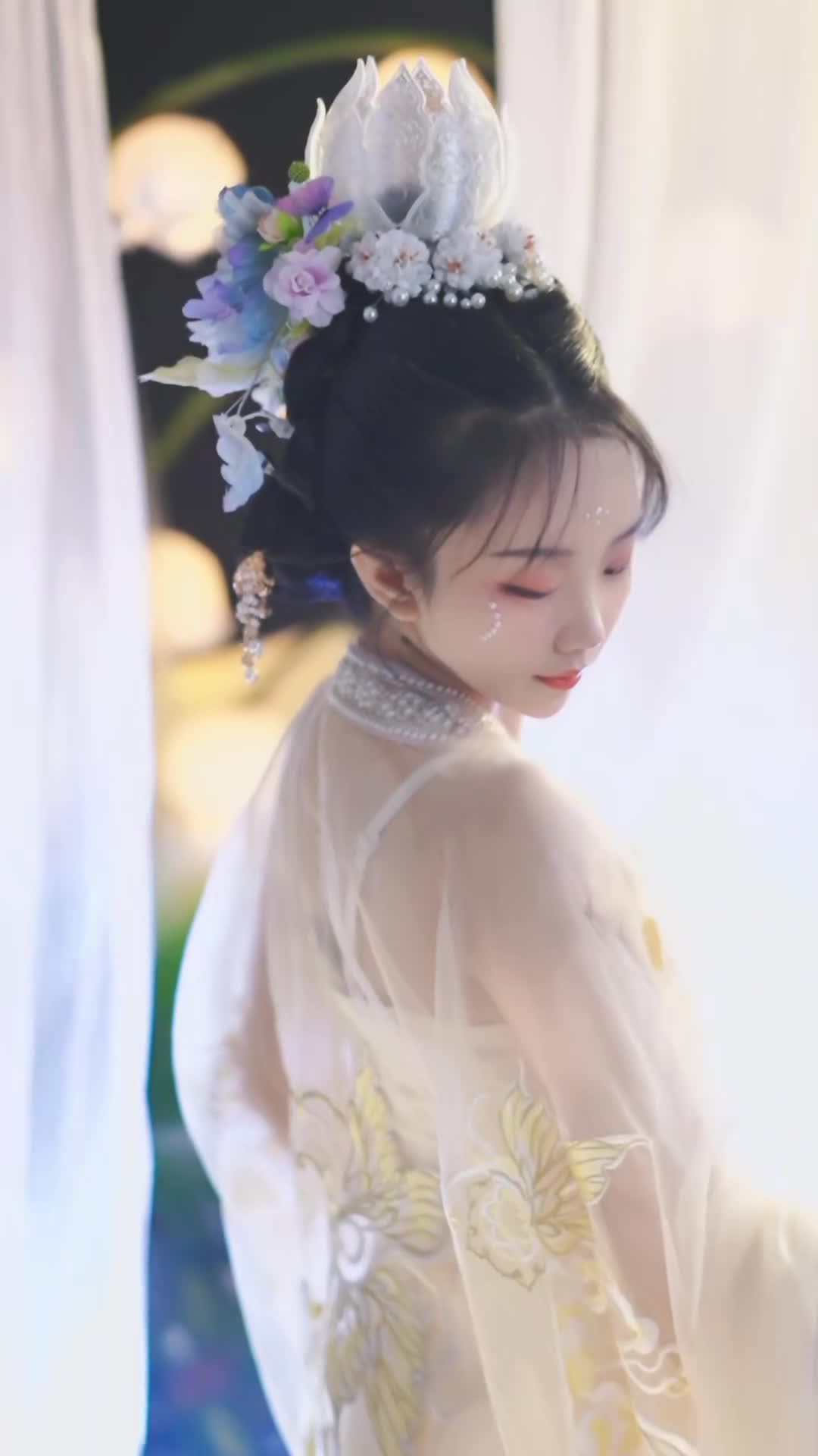 #馨馨baby #抖音 #舞蹈 #中国舞 @ikan_live 2024-08-10