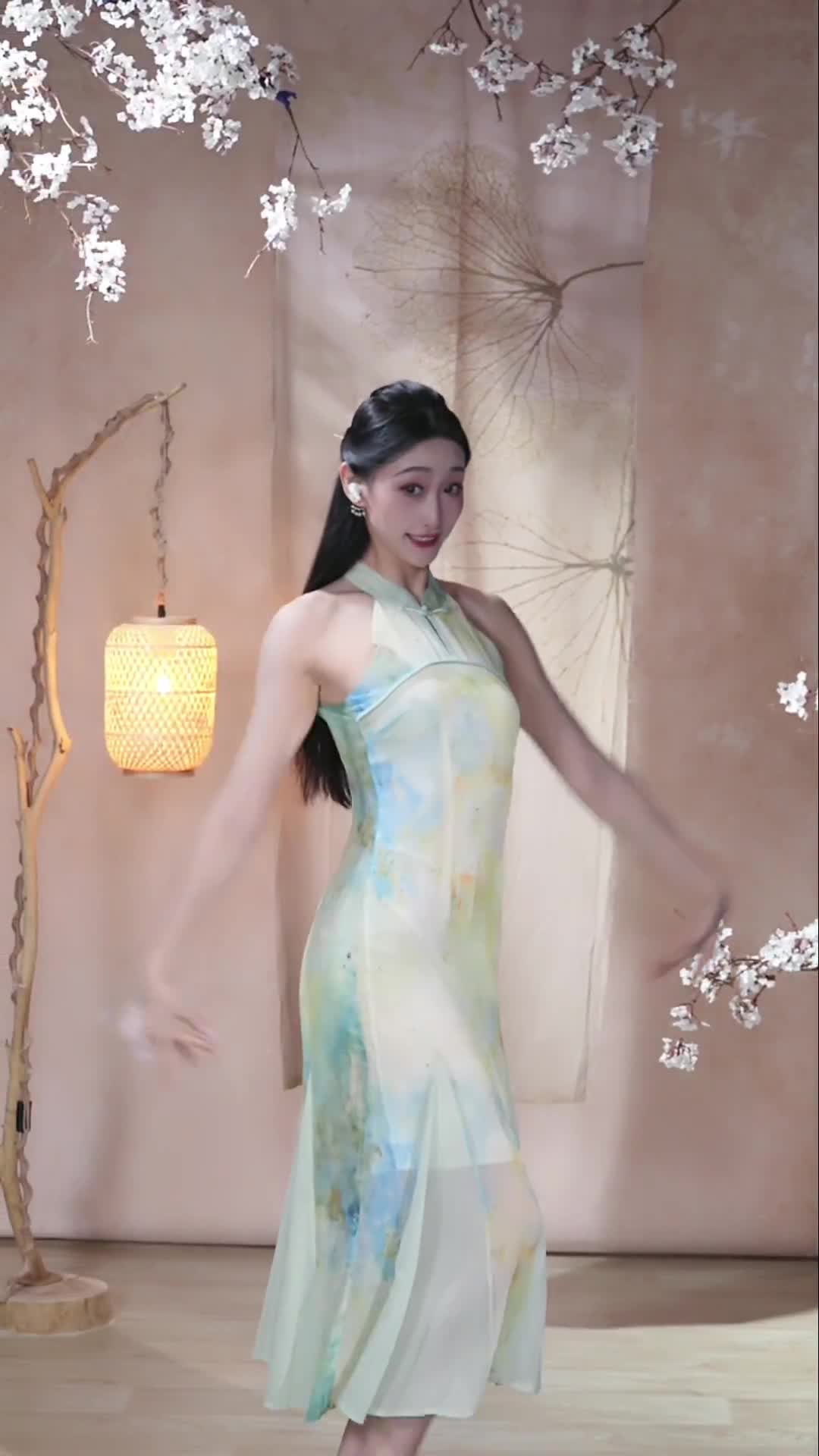 #柳云灿 #抖音 #舞蹈 #中国舞 @ikan_live 2024-08-06