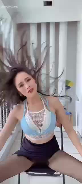 #巨乳骚货 #大屌 #骚货【巨乳骚货精选】超爆网红女神『尤秘书』最新性爱私拍 金主爸爸的大屌操的小骚货小逼麻麻的4