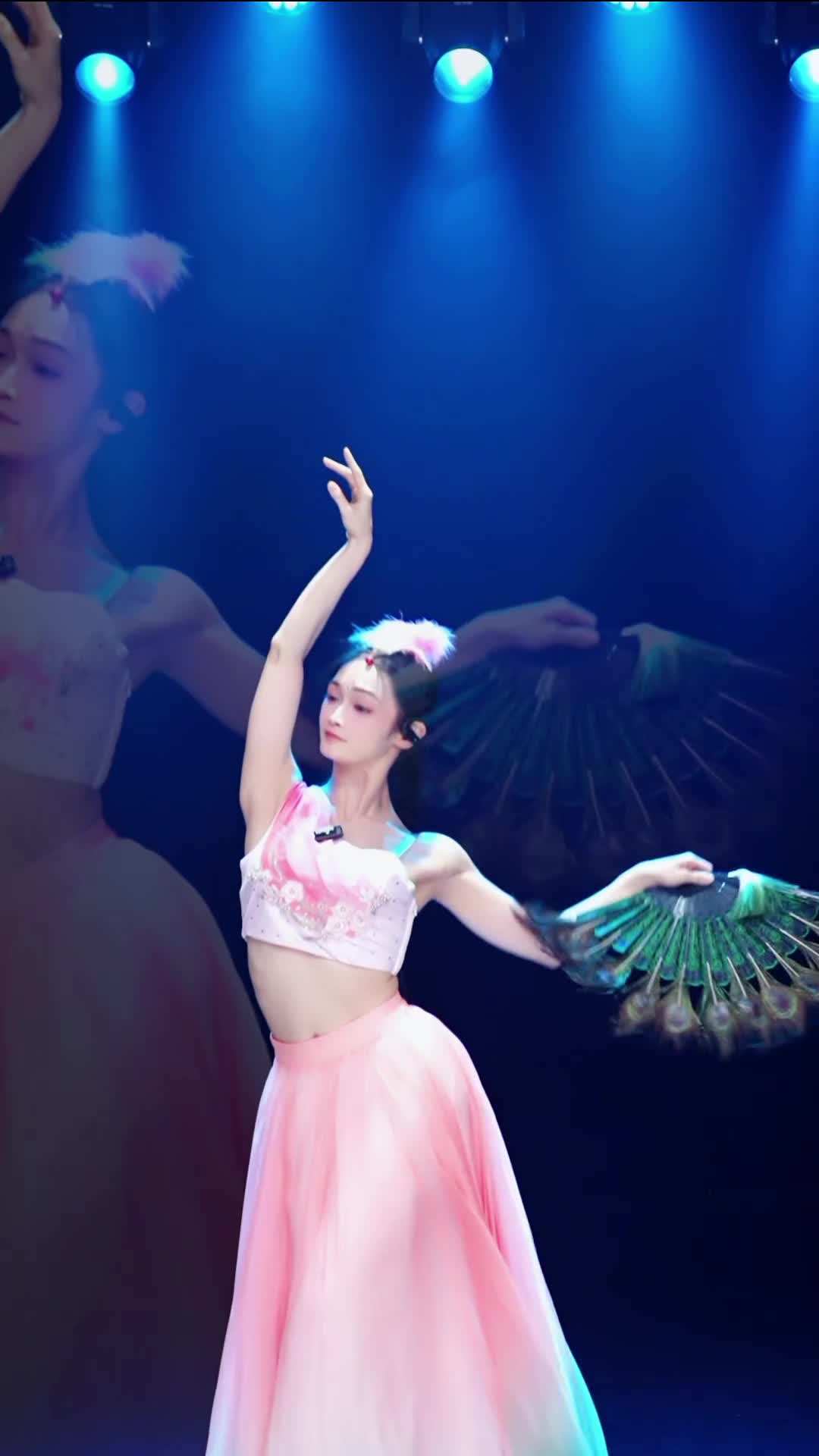 #舞蹈生诗诗 #抖音 #舞蹈 #中国舞 @ikan_live 2024-08-11