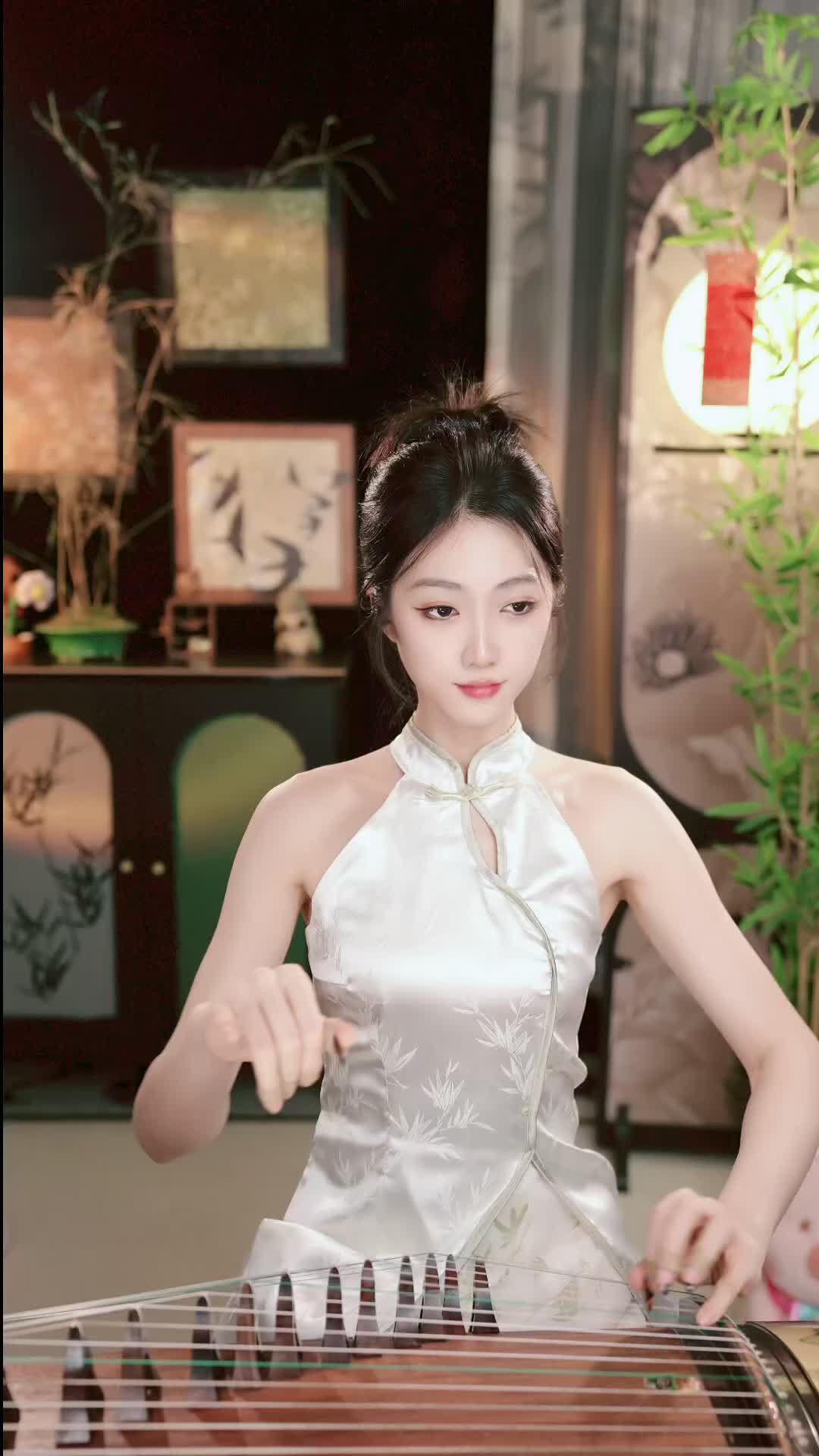 #小臣古筝老师 #抖音 #乐器 @ikan_live 2024-08-07