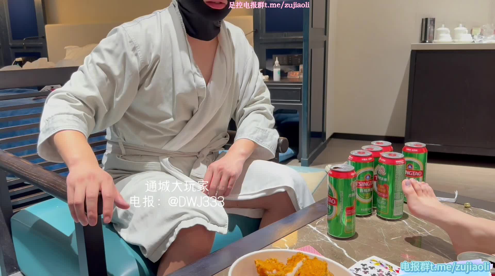 #通城大玩家 #裸足 #纯舔脚 #tk嫩足 裸足 舔脚