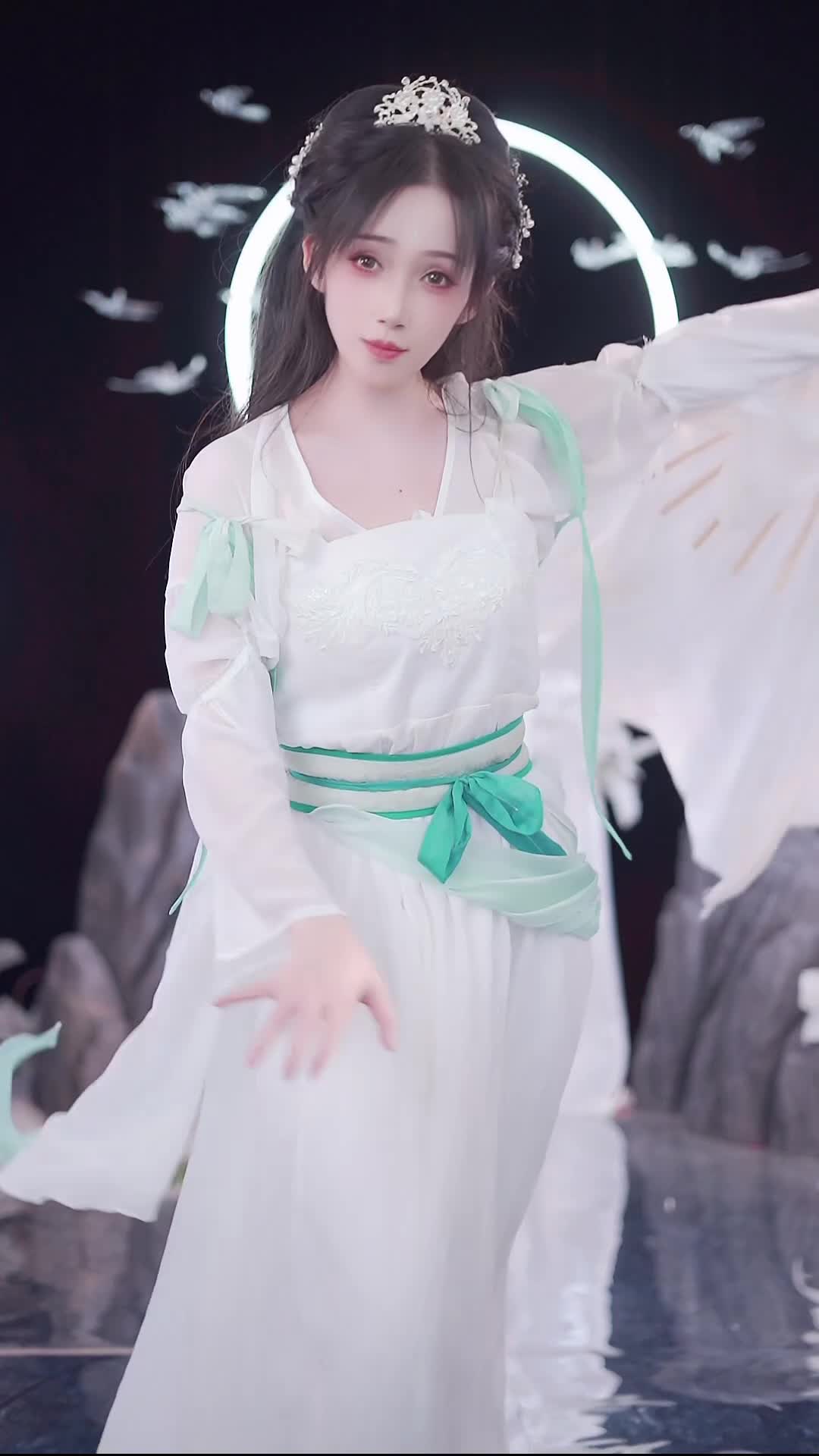 #就是这个羊 #抖音 #舞蹈 #中国舞 @ikan_live 2024-08-08