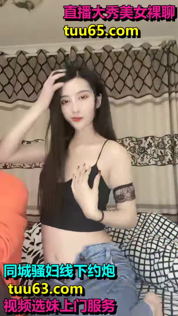 #巨乳骚货 #肥臀 #女神【巨乳骚货精选】东北网红女神极品肥臀，胸有有点小激情啪啪，骑在身上磨蹭脱掉内裤，主动套弄抽插美臀，插得小逼水声哗哗