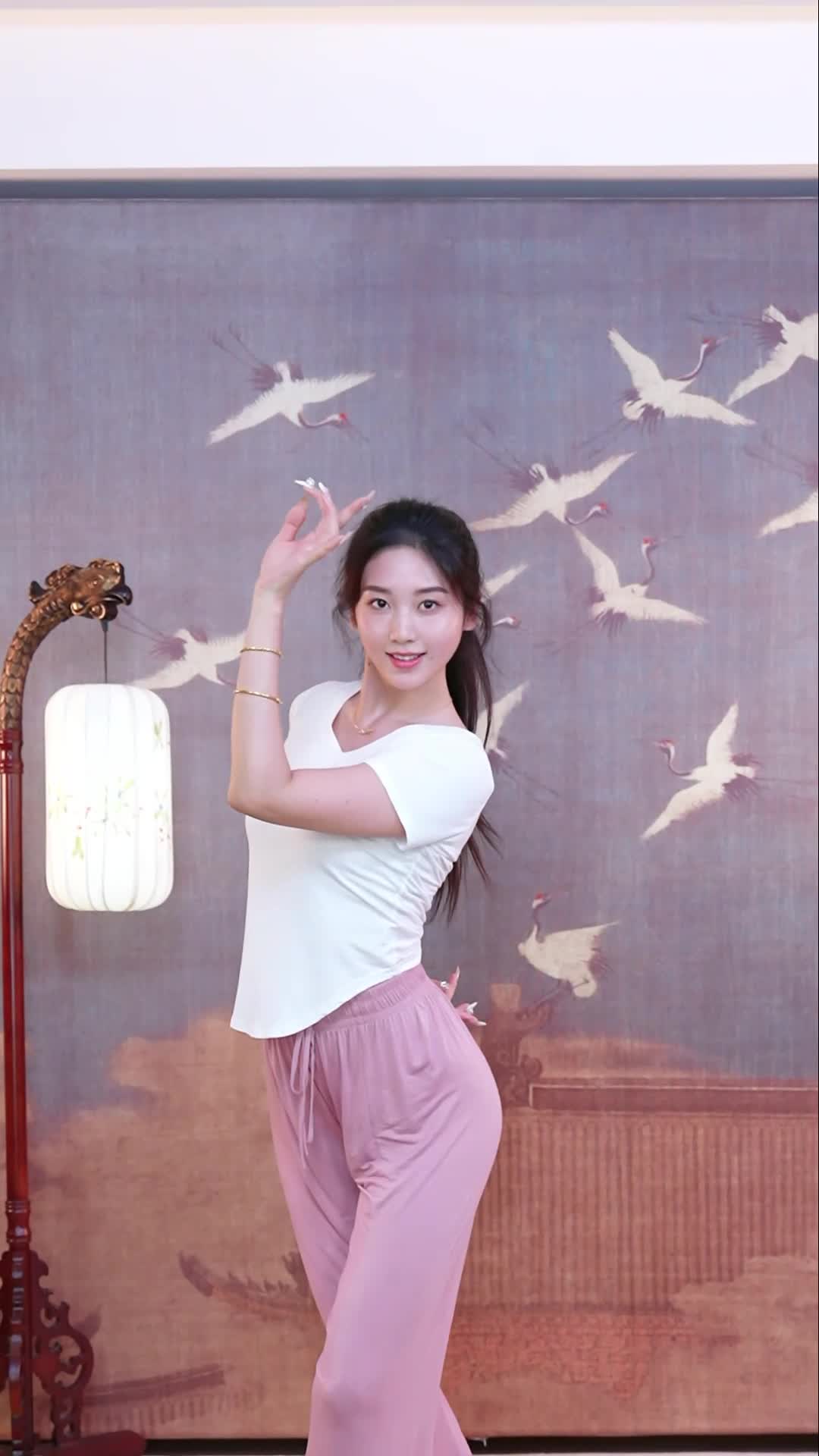 #徐婉婷 #抖音 #舞蹈 #中国舞 @ikan_live 2024-08-07