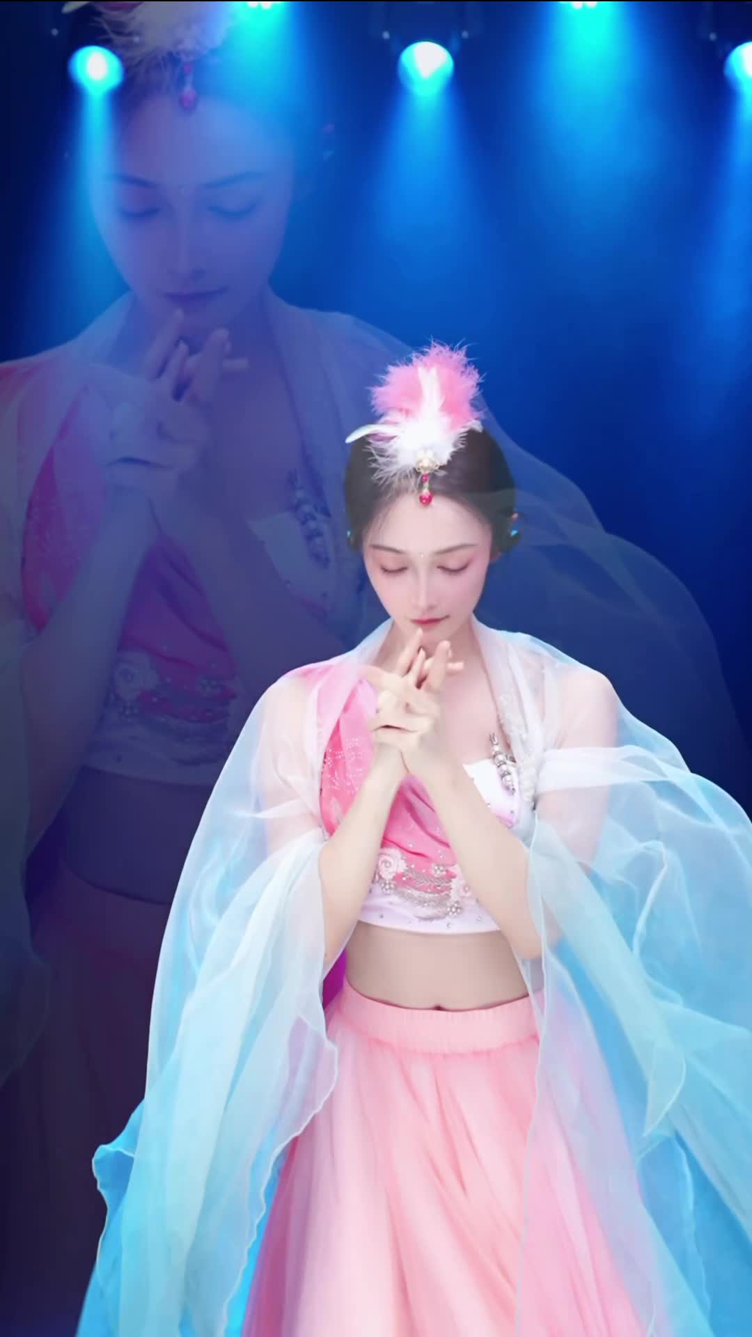#舞蹈生诗诗 #抖音 #舞蹈 #中国舞 @ikan_live 2024-08-11
