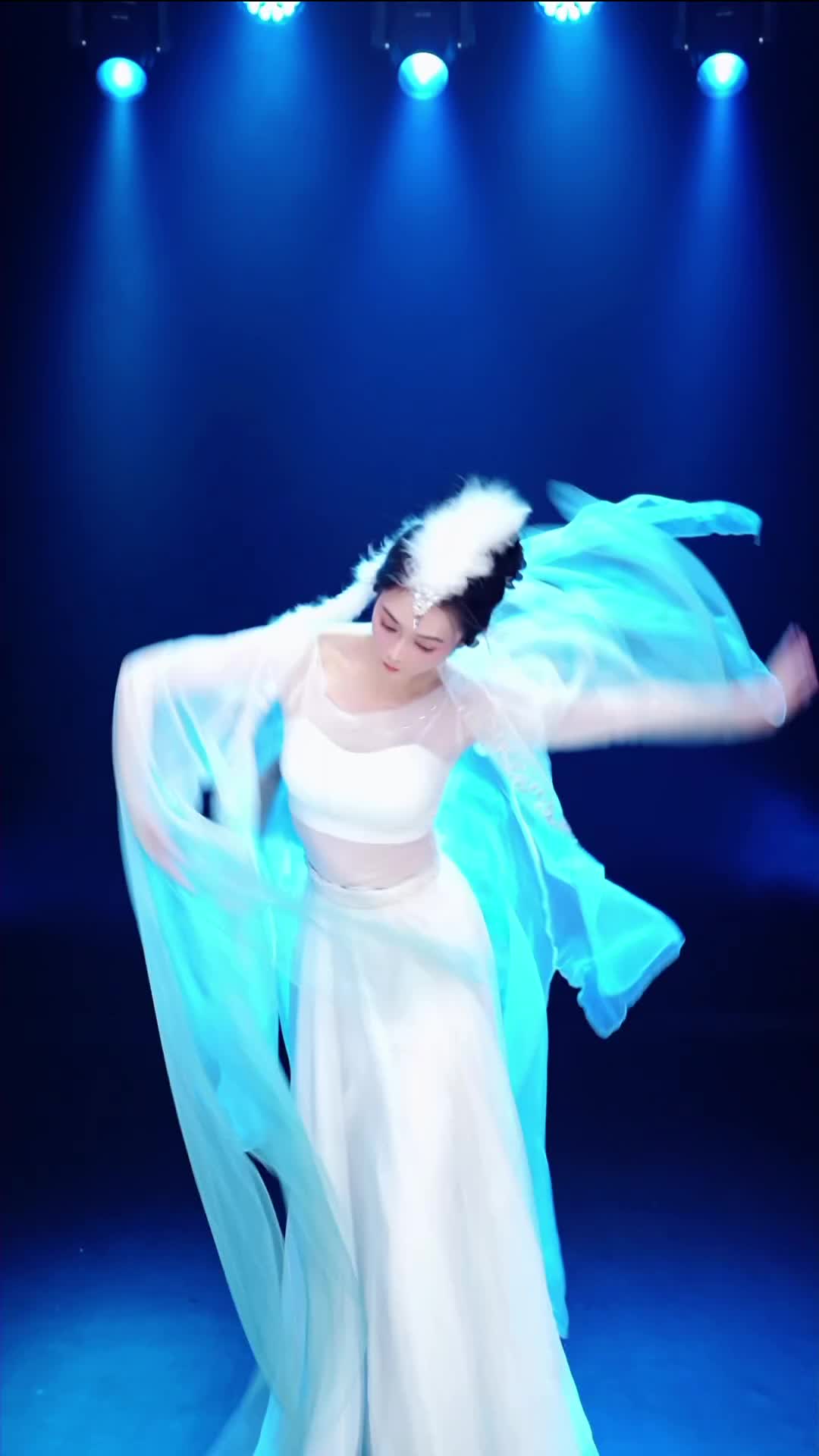 #舞蹈生诗诗 #抖音 #舞蹈 #中国舞 @ikan_live 2024-08-07
