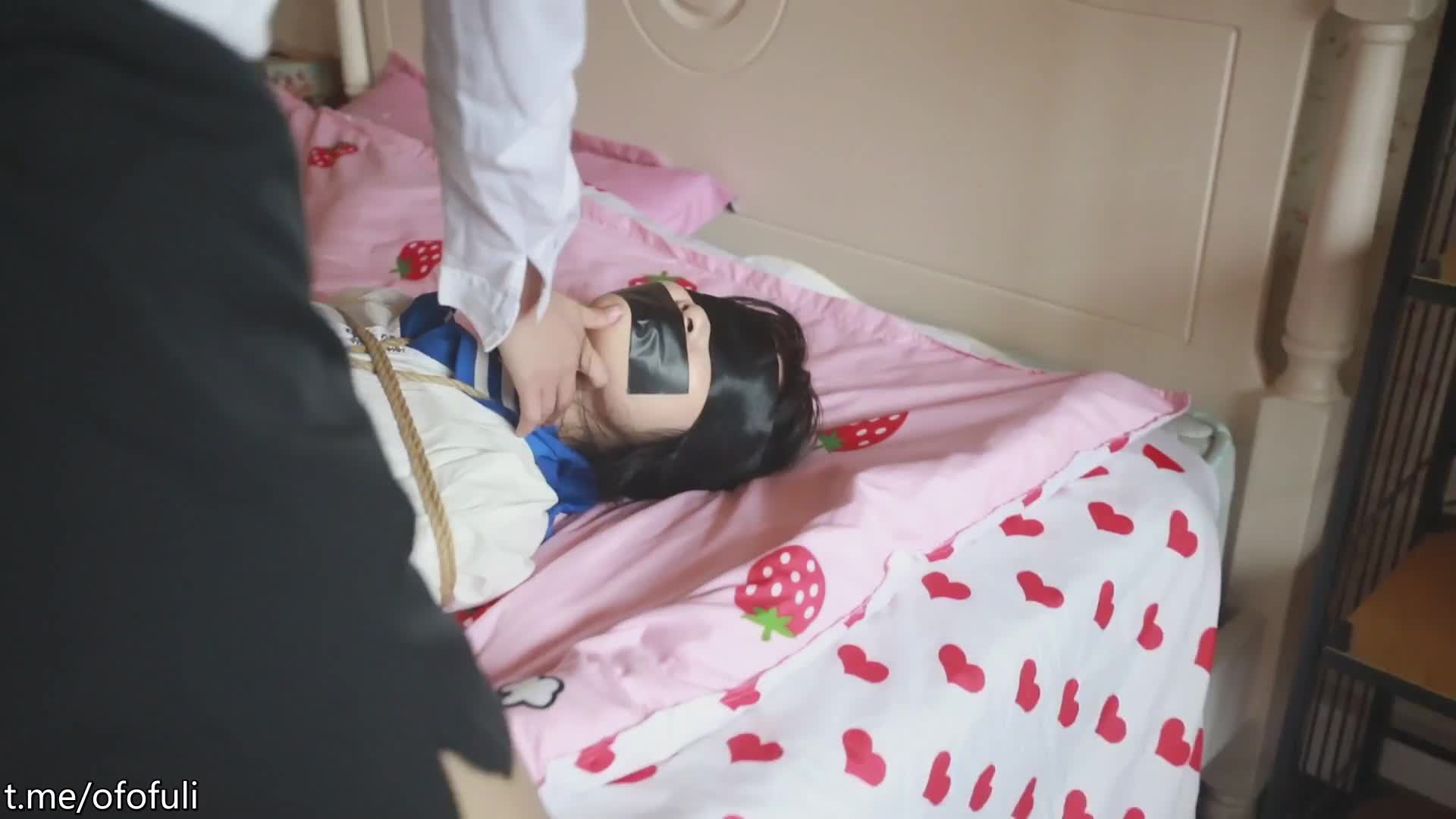 百合福利ஐ梦丝多位美模内部定制女女互玩，舌吻，捆绑 #女同 #精品 #百合 #自拍