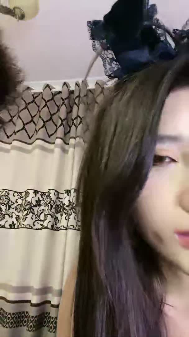 #巨乳骚货 #黑丝 #女仆【巨乳骚货精选】极品车模女神【小资鸣喵王】黑丝女仆装骚货聊骚炮友 无套爆操中出 淫语浪叫不断“使劲 快干我