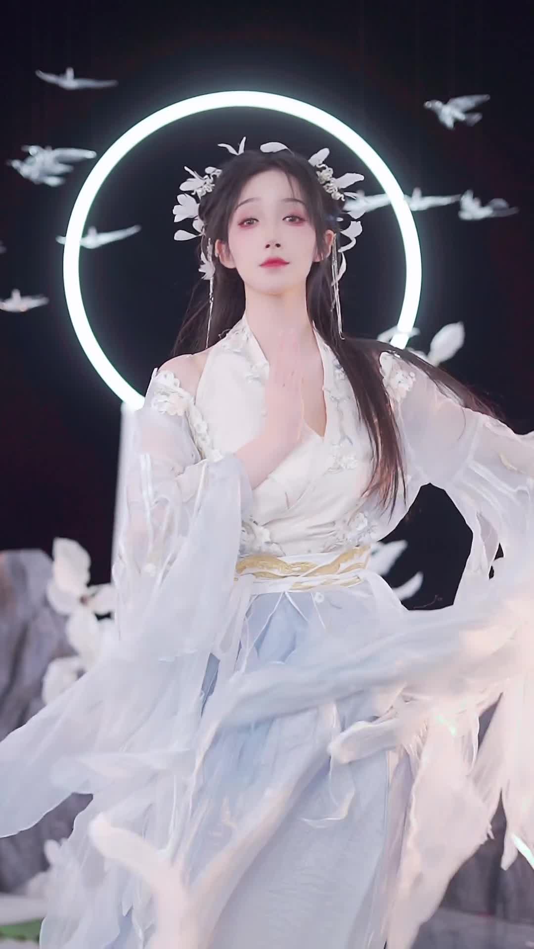 #就是这个羊 #抖音 #舞蹈 #中国舞 @ikan_live 2024-08-10