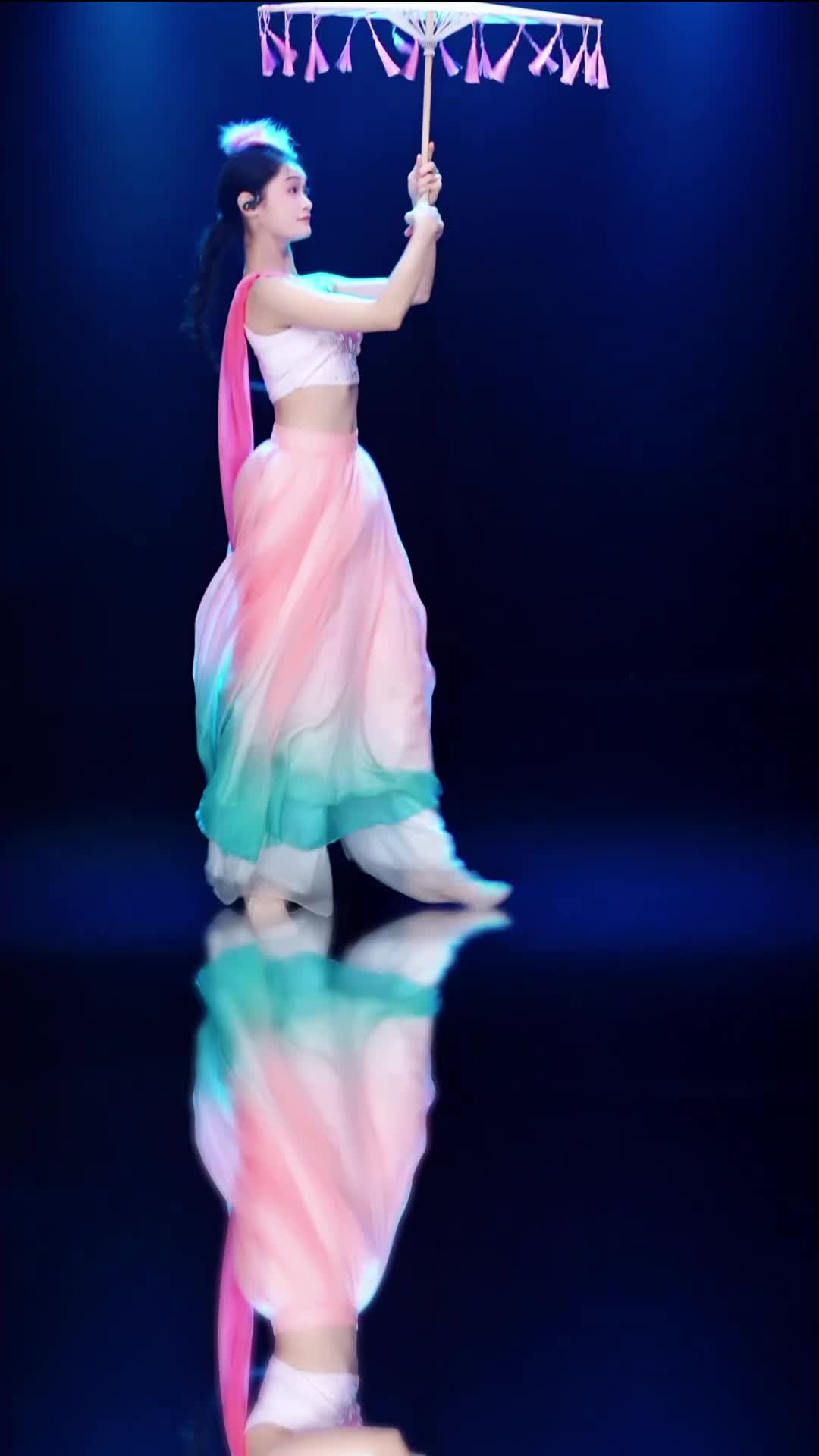 #舞蹈生诗诗 #抖音 #舞蹈 #中国舞 @ikan_live 2024-08-11