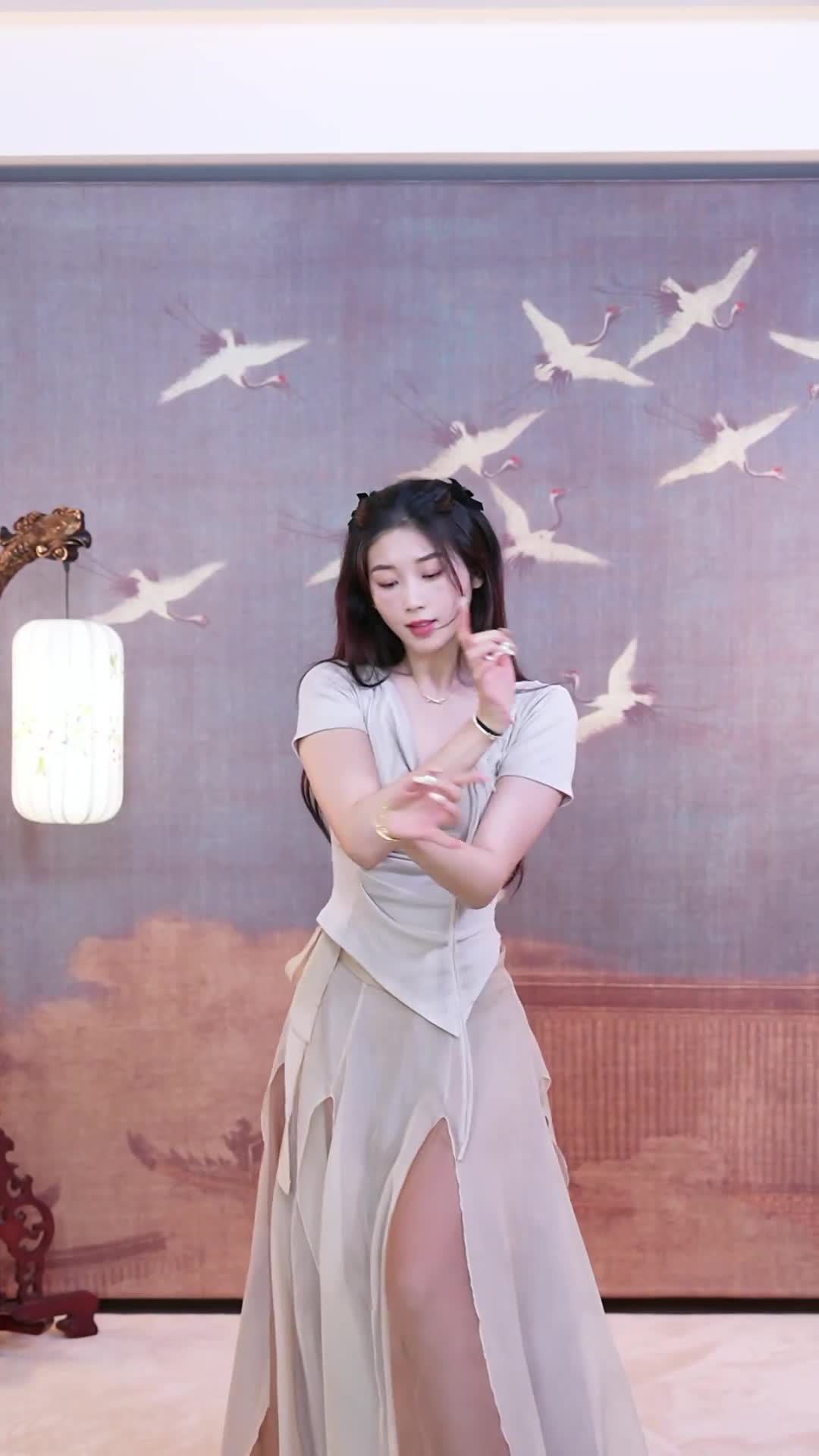 #徐婉婷 #抖音 #舞蹈 #中国舞 @ikan_live 2024-08-06
