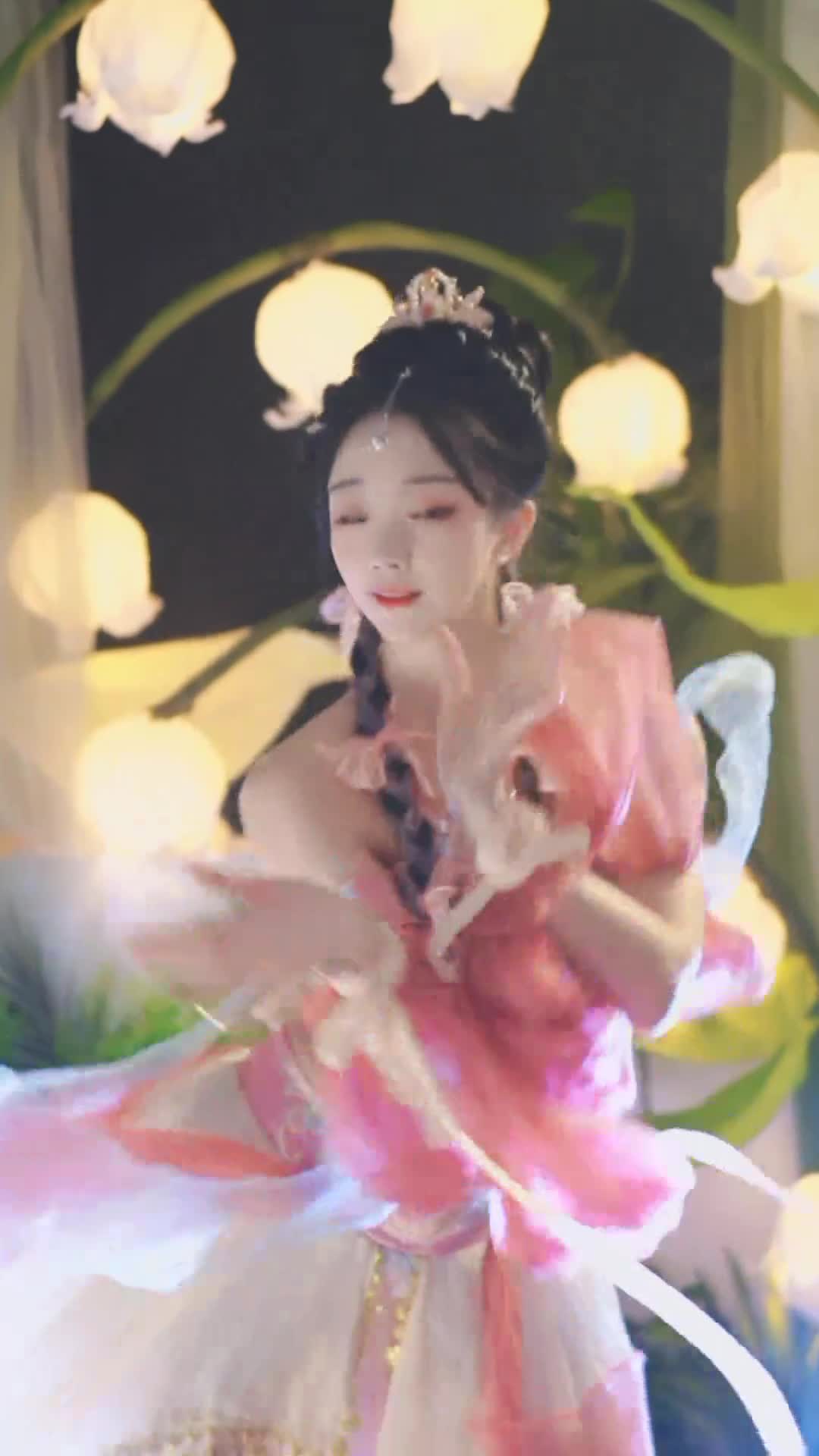 #馨馨baby #抖音 #舞蹈 #中国舞 @ikan_live 2024-08-13