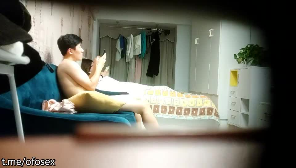 #黑丝 #外围 #后入 #骚女 #乳交丰满大奶外围骚女，中场休息再干一炮，骑乘姿势乳交，开档黑丝后入大肥臀