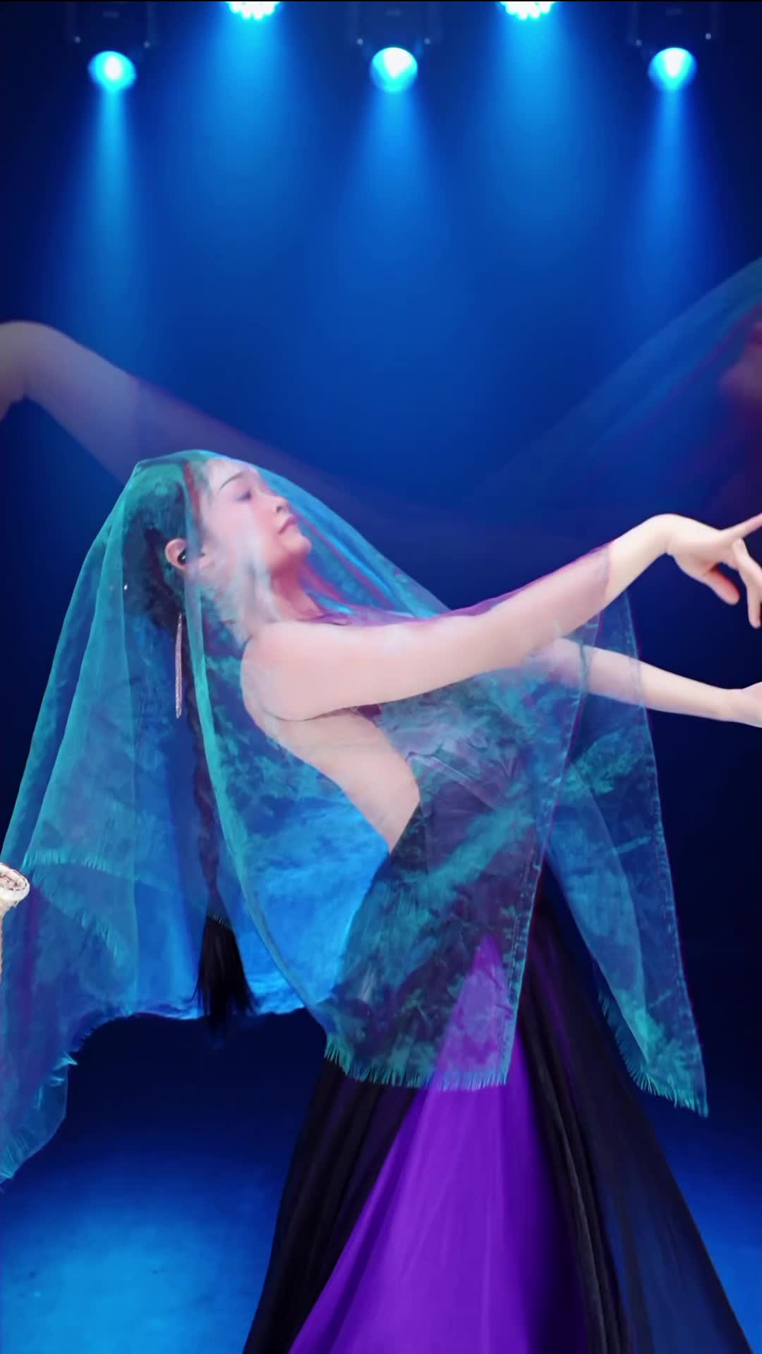 #舞蹈生诗诗 #抖音 #舞蹈 #中国舞 @ikan_live 2024-08-14
