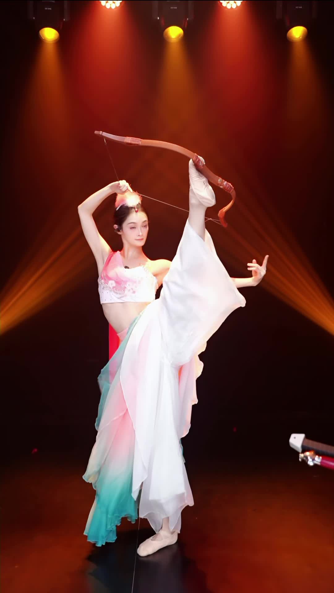 #舞蹈生诗诗 #抖音 #舞蹈 #中国舞 @ikan_live 2024-08-15