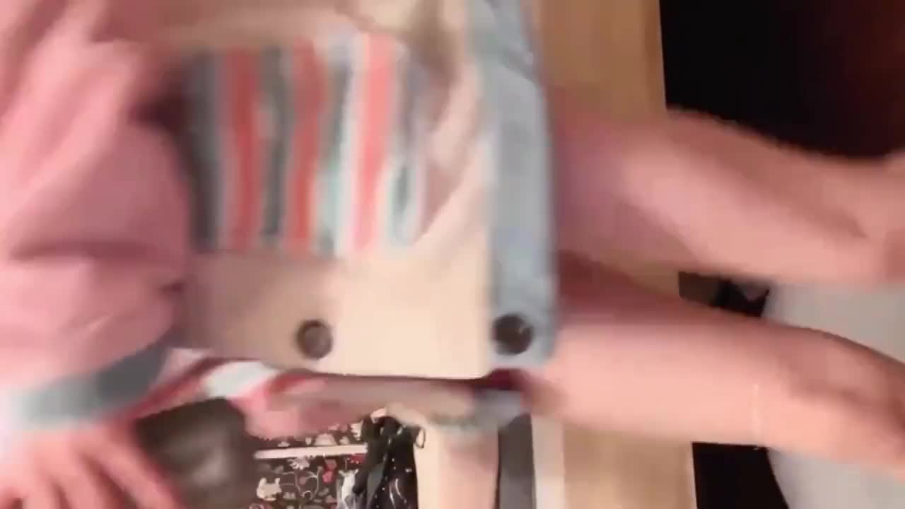 有性瘾的女人！-半糖人妻·极品喷水美少妇-性感短发全裸大秀