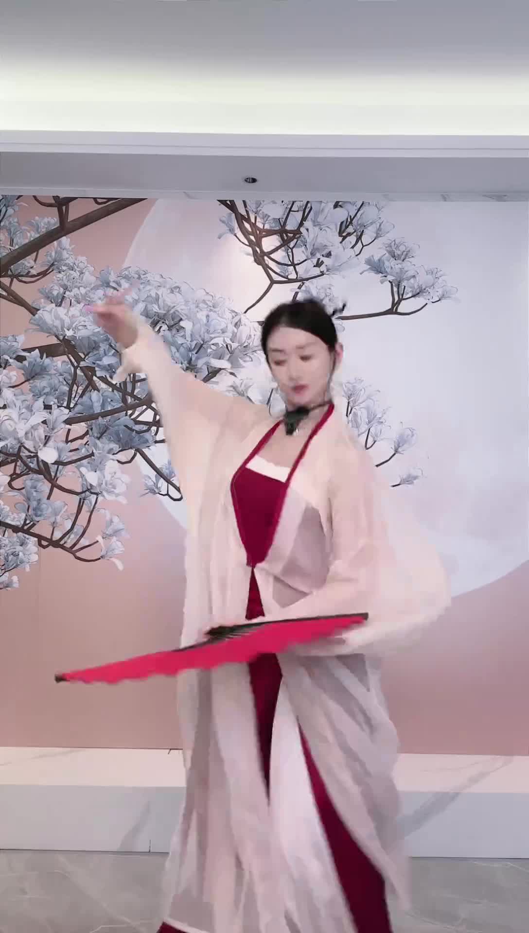 #中国舞_莹莹 #抖音 #舞蹈 #中国舞 @ikan_live 2024-08-26