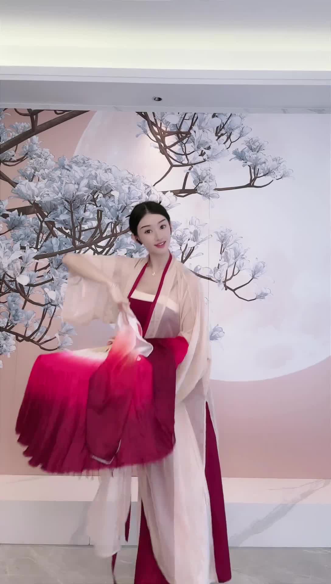 #中国舞_莹莹 #抖音 #舞蹈 #中国舞 @ikan_live 2024-08-26