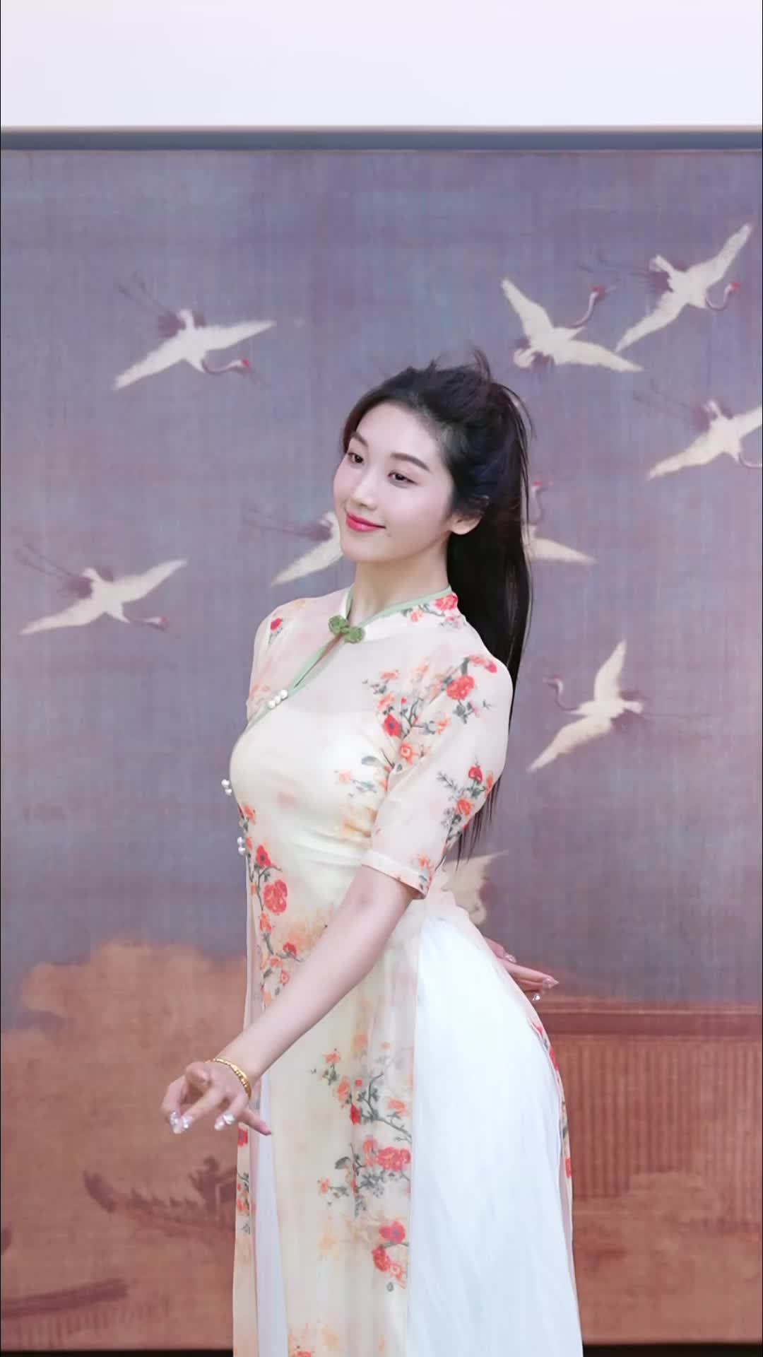 #徐婉婷 #抖音 #舞蹈 #中国舞 @ikan_live 2024-08-15