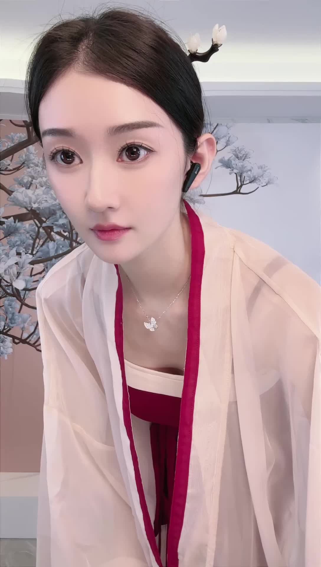 #中国舞_莹莹 #抖音 #舞蹈 #中国舞 @ikan_live 2024-08-26