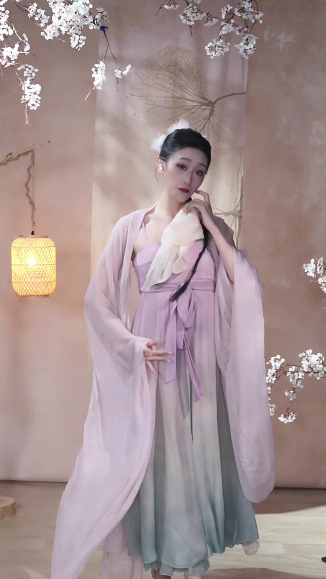 #柳云灿 #抖音 #舞蹈 #中国舞 @ikan_live 2024-08-15