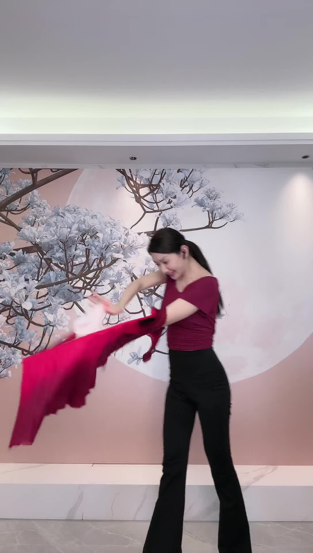 #中国舞_莹莹 #抖音 #舞蹈 #中国舞 @ikan_live 2024-08-23