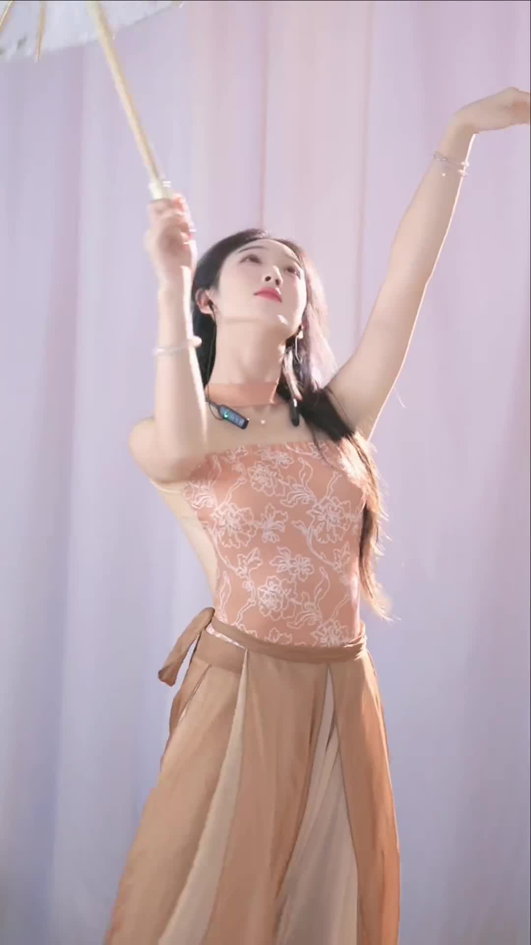 #唐紫涵 #抖音 #舞蹈 #中国舞 @ikan_live 2024-09-15