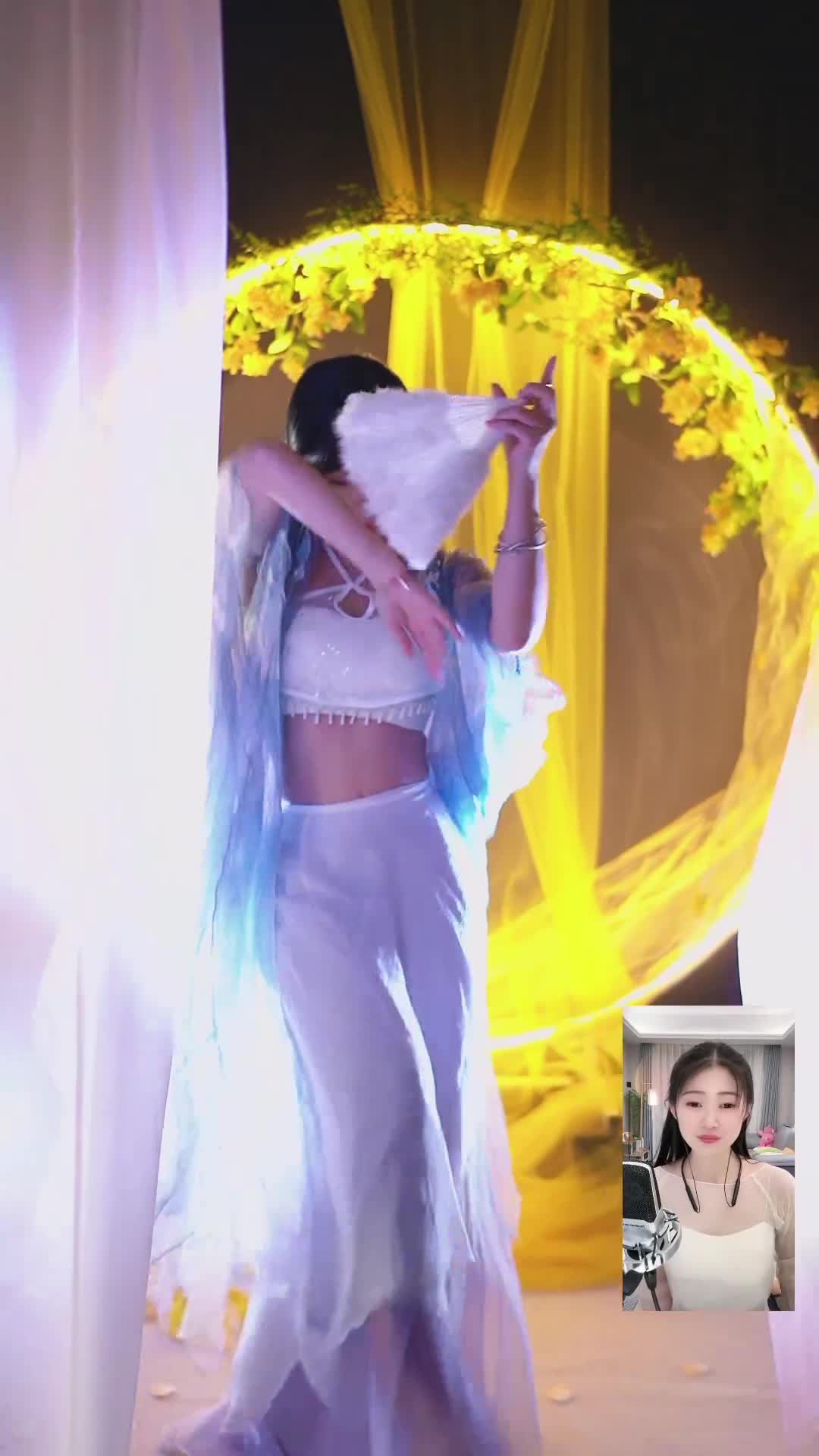 #馨馨baby #抖音 #舞蹈 #中国舞 @ikan_live 2024-09-01
