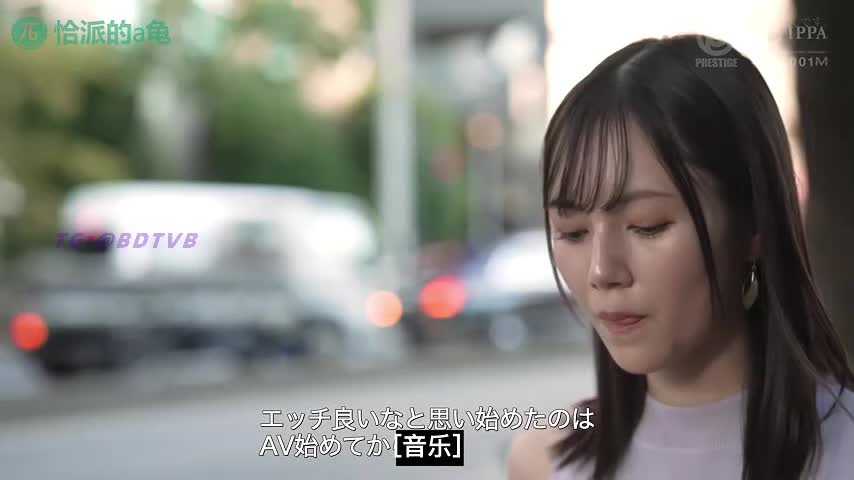 241217D 傻梦的性爱观—SEX最高！〈凉森玲梦最新作中的访谈部分〉「我真的喜欢做爱」番号：ABF-179女优：#凉森玲梦出处：#水果派备注： 新片上映
