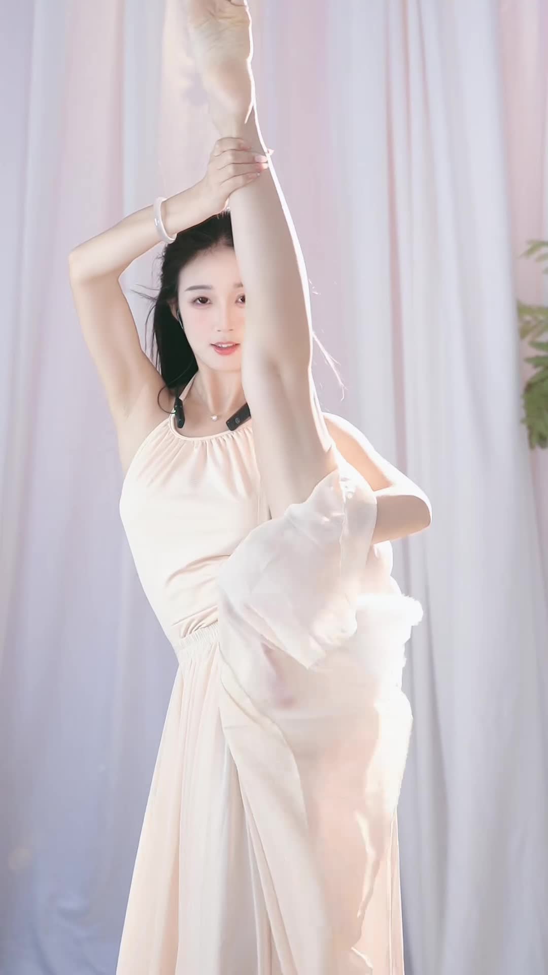 #唐紫涵 #抖音 #舞蹈 #中国舞 @ikan_live 2024-09-05