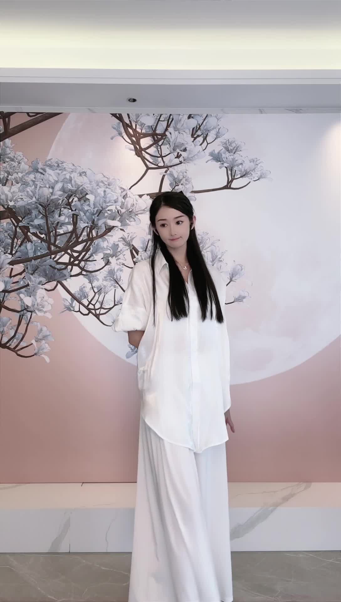 #中国舞_莹莹 #抖音 #舞蹈 #中国舞 @ikan_live 2024-09-07
