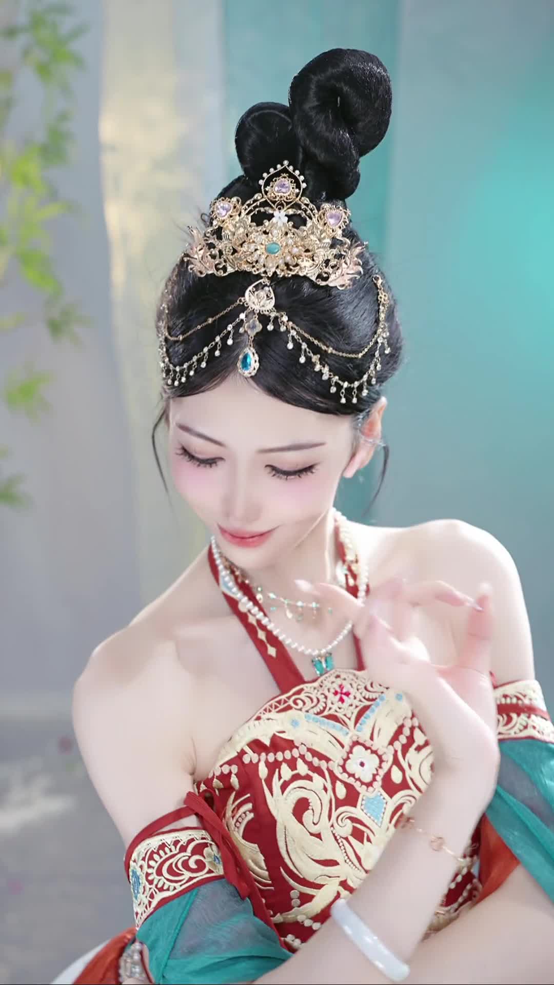 #冷清秋 #抖音 #舞蹈 #中国舞 @ikan_live 2024-08-31