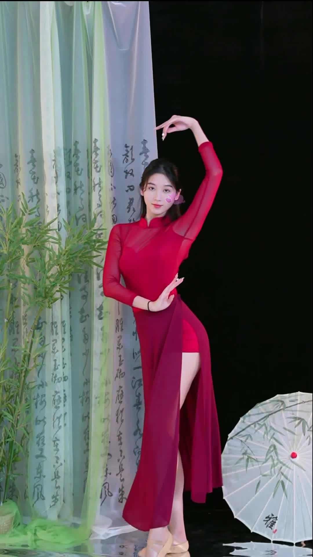 #徐婉婷 #抖音 #舞蹈 #中国舞 @ikan_live 2024-09-20