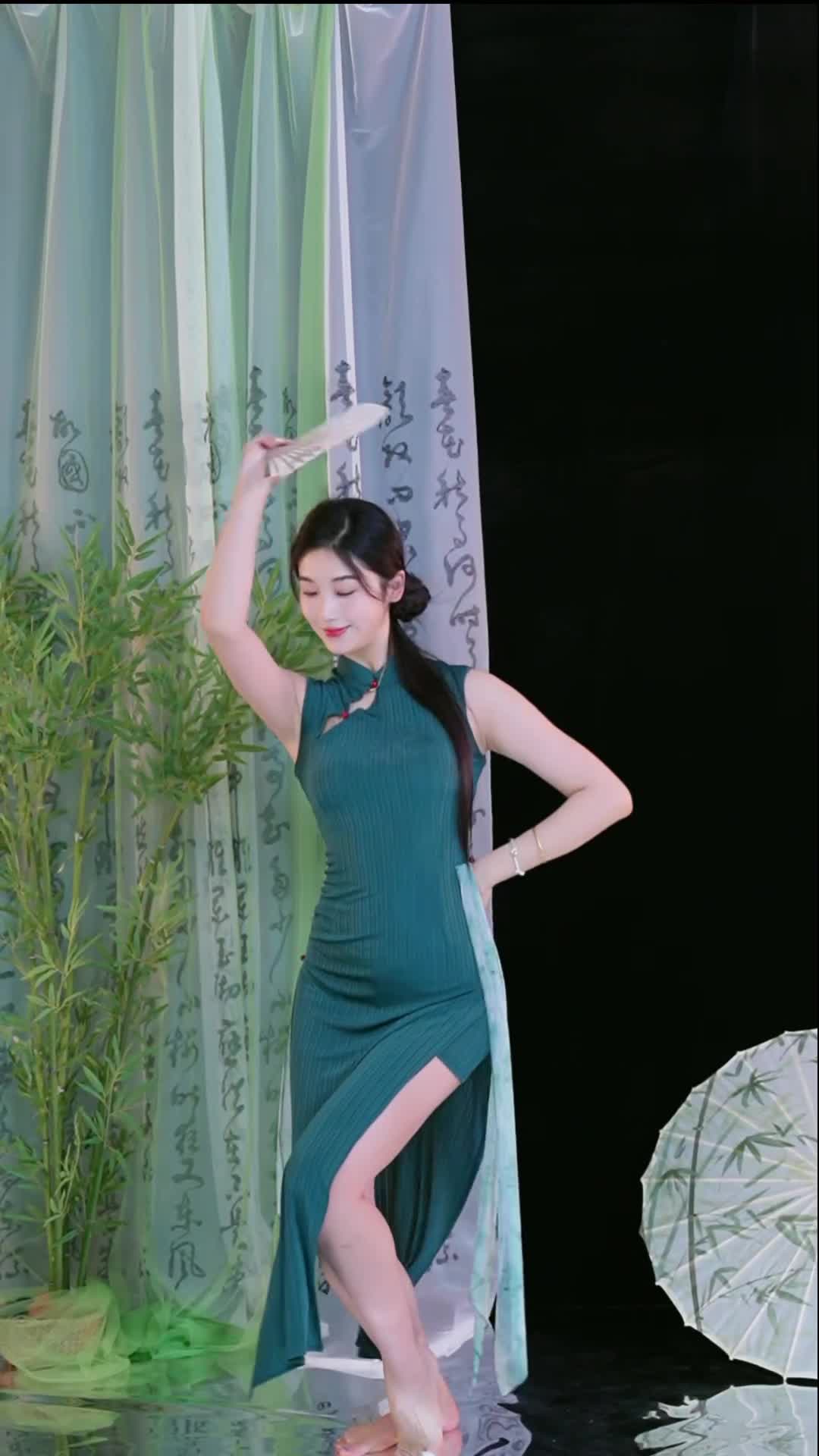 #徐婉婷 #抖音 #舞蹈 #中国舞 @ikan_live 2024-09-19