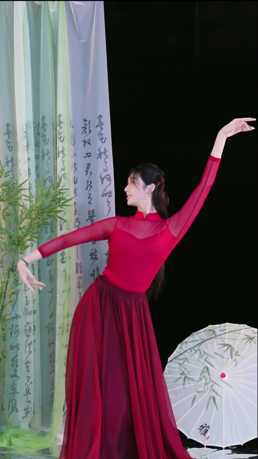 #徐婉婷 #抖音 #舞蹈 #中国舞 @ikan_live 2024-09-20