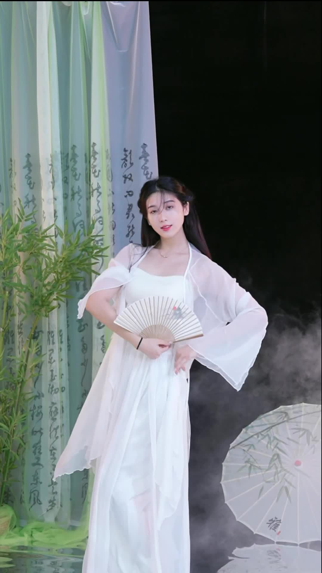 #徐婉婷 #抖音 #舞蹈 #中国舞 @ikan_live 2024-09-20