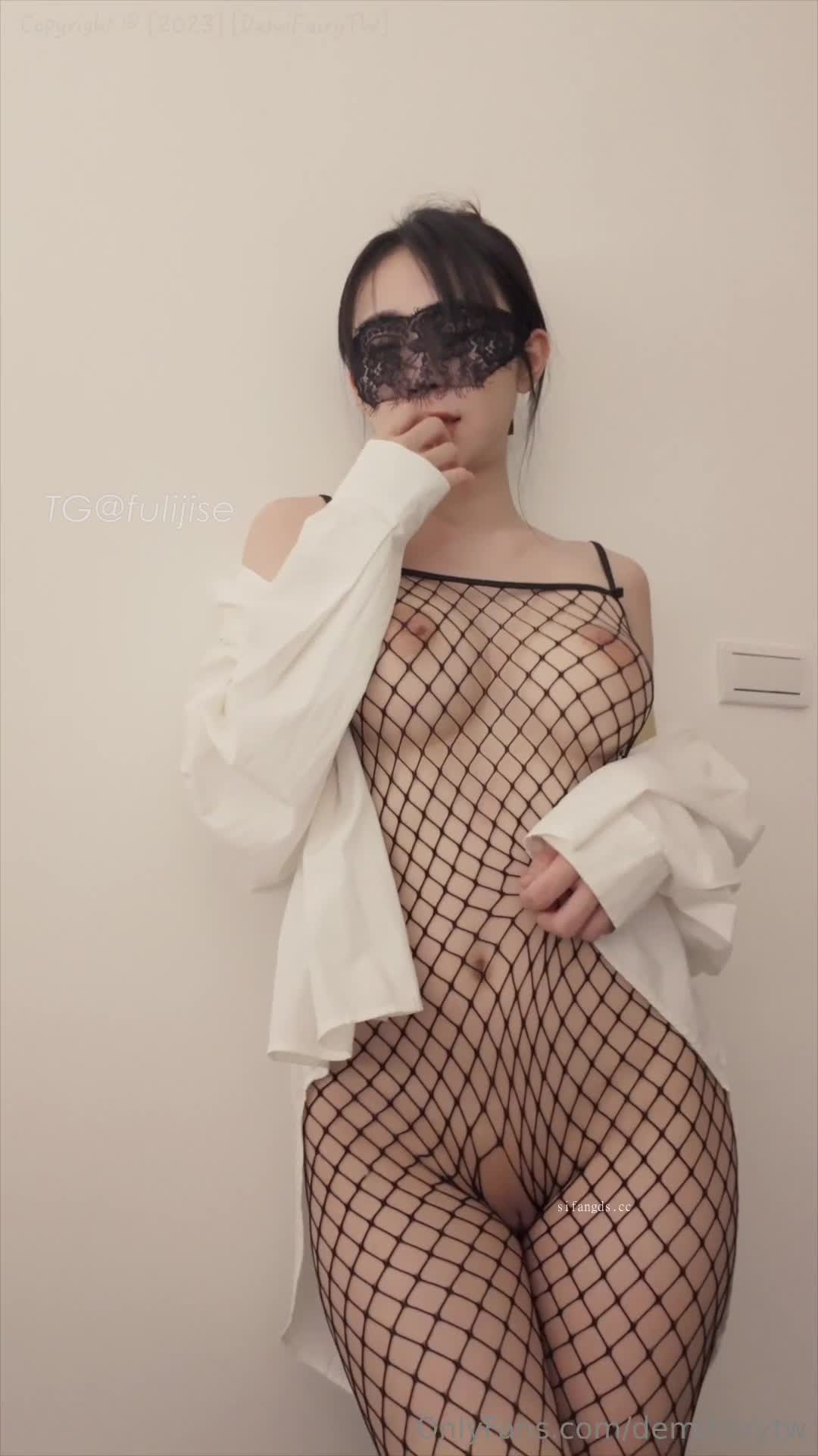 童颜巨乳 第一人稱 人家以為你說的網襪是這種 #爹咪DemiFairy #丝袜 #口交 #啪啪 #后入