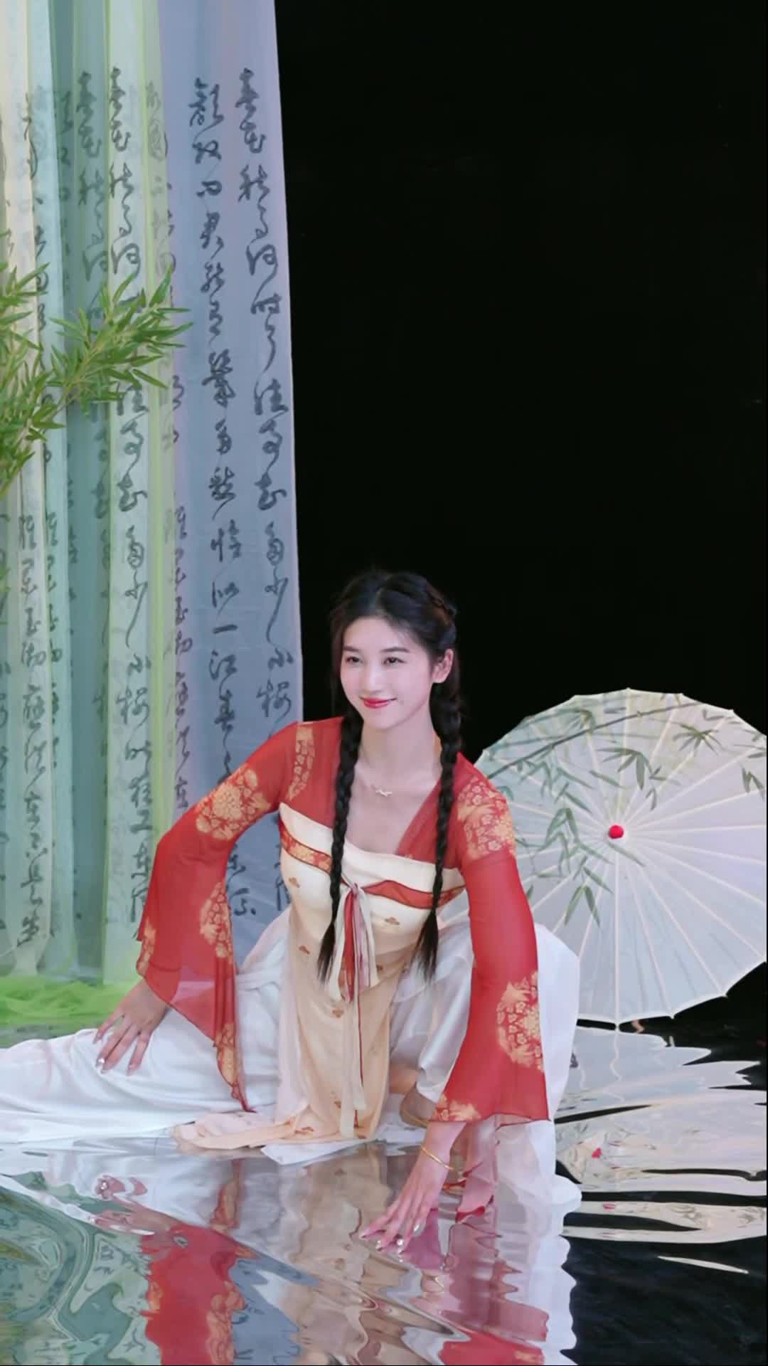 #徐婉婷 #抖音 #舞蹈 #中国舞 @ikan_live 2024-09-21
