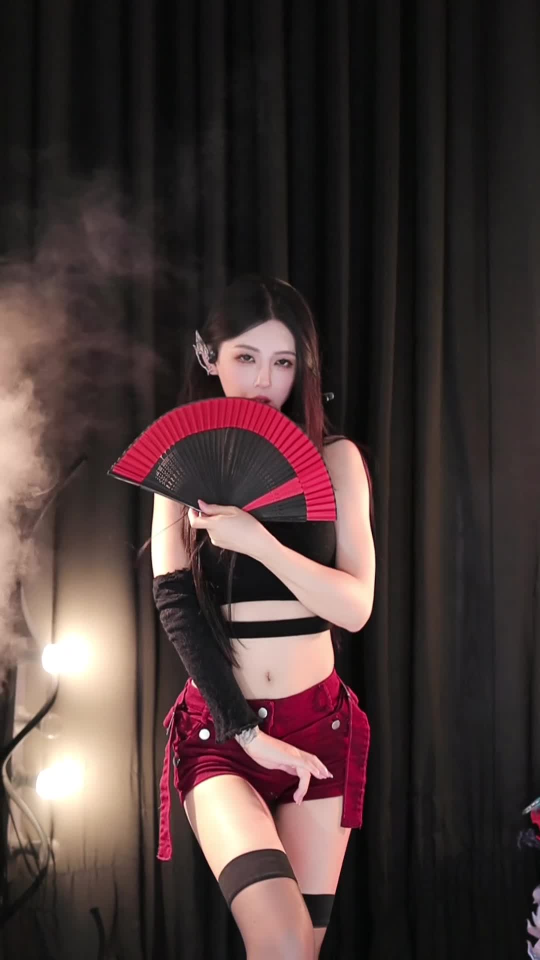 #千奈 #抖音 #舞蹈 #中国舞 @ikan_live 2024-09-23