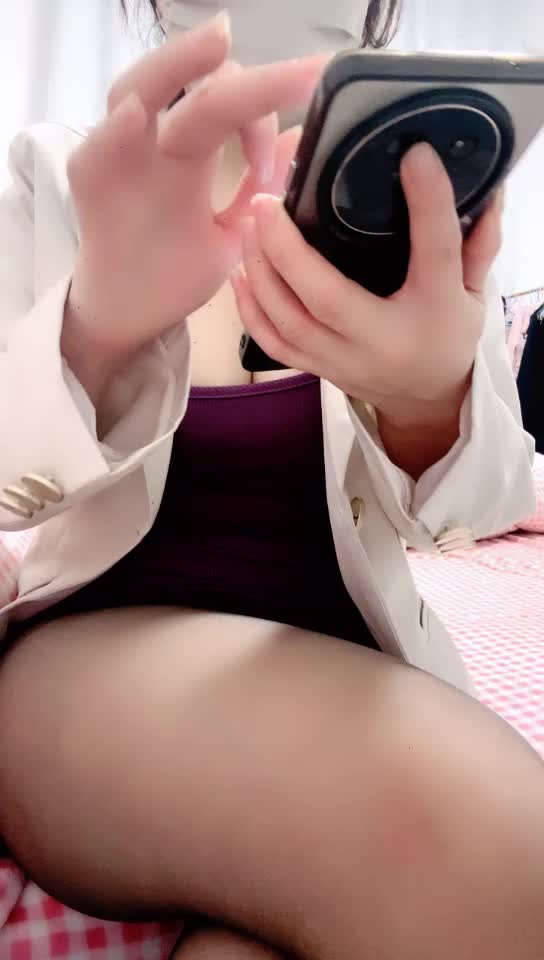剧情演绎】来自小少妇的勾引 诱惑至极，先口交吞吊，后主动骑乘简直爽歪歪