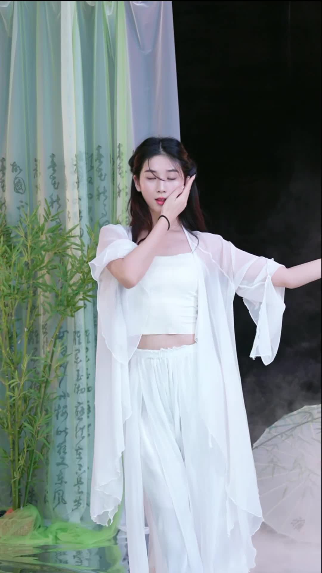 #徐婉婷 #抖音 #舞蹈 #中国舞 @ikan_live 2024-09-20