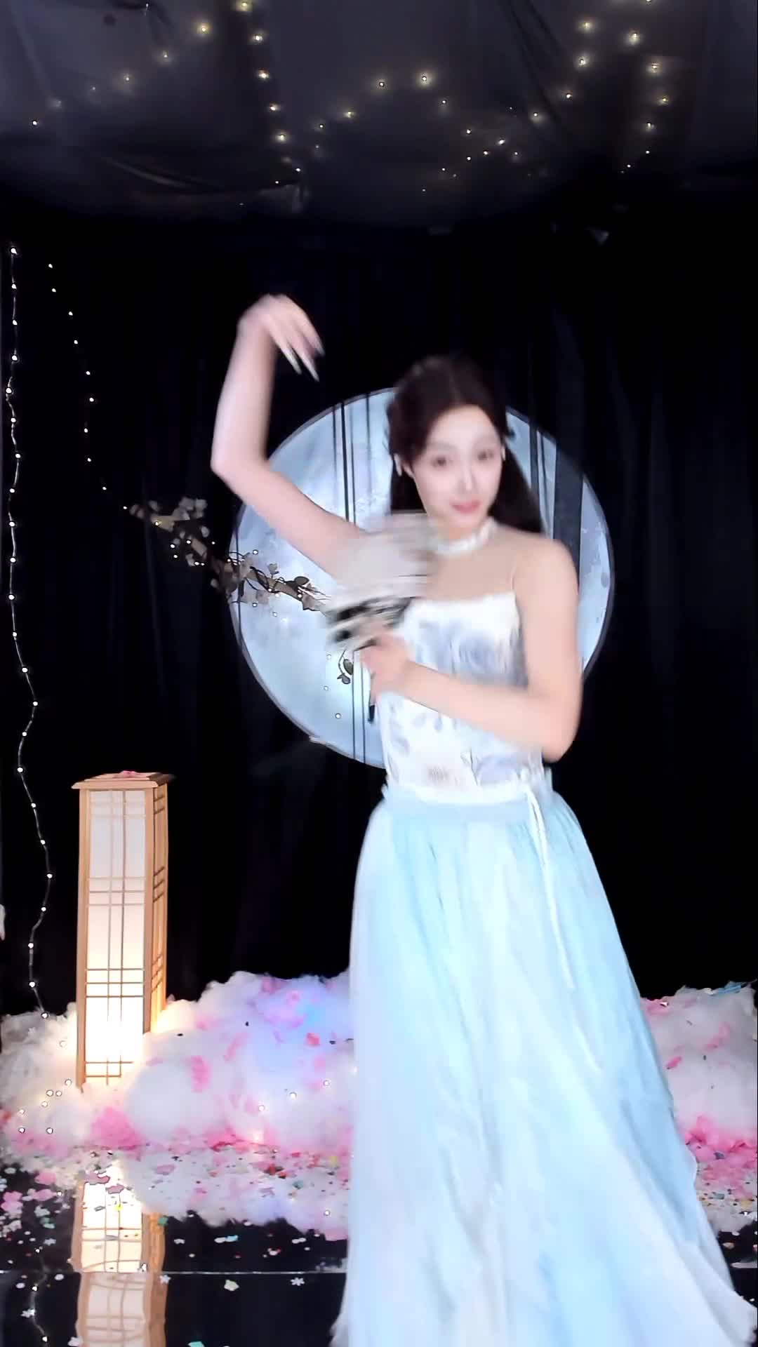 #雪衣容 #抖音 #舞蹈 #中国舞 @ikan_live 2024-09-24